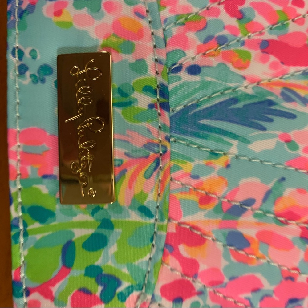 LillyPulitzer  MakeUp Brushes Catch the Wave Case - Picture 3 of 4